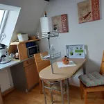 Apartamento In Volksdorf Mit Grosser Terrasse By Interhome *